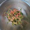 KUMIKOの作ってみた!投稿(豆苗とカニカマの胡麻和え♩シンプル副菜!材料2つ!調味料3つ)