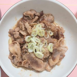 milkの作ってみた!投稿(【豚こまと焼き大根の生姜焼き】箸が止まらない♡)