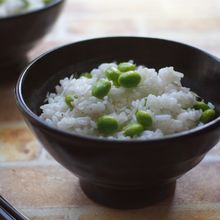 枝豆としらすの混ぜご飯。
