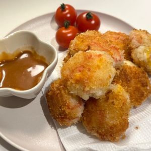 しーちゃんの作ってみた!投稿(【かにかまはんぺんチーズカツ】簡単すぎて美味しすぎる!!)