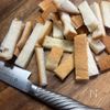 ごま油香る おつまみパン耳の工程1