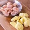 【鶏むねとじゃがいものクリーム煮】簡単！とろみ付け要らず♪の工程1