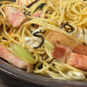 mocoの作ってみた!投稿(【長ねぎとベーコンの塩昆布生姜パスタ】味付け調味料不要で簡単)