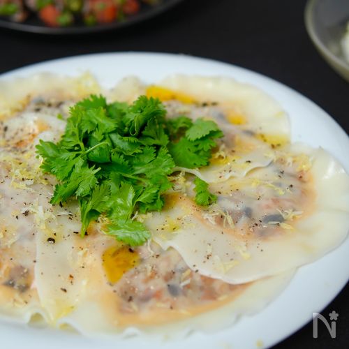 餃子の皮で作る【なすとひき肉のラビオリ】