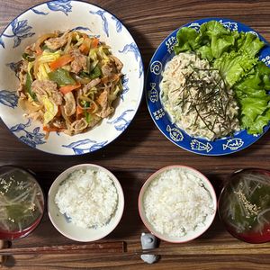 ぽんえりの作ってみた!投稿(行列の定食屋さんの🍚豚の味噌みりん漬け焼き野菜炒め定食🤩)
