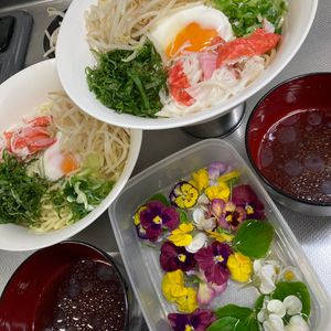 そら・ゆずの作ってみた!投稿(薬味たっぷり温玉冷やしラーメン)