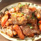 【豚バラ軟骨と人参の甘辛煮】ご飯進む！