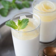 生クリーム泡だてナシで「白桃のふわとろムース