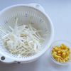 【ほっこり、コクうま♪ちゃんぽんうどん】スープがとろっと絡むの工程1