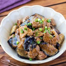 【おかわり！が止まらない】豚こまとナスのにんにく味噌炒め