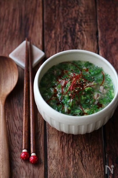 たっぷり小松菜の翡翠ごまスープ。