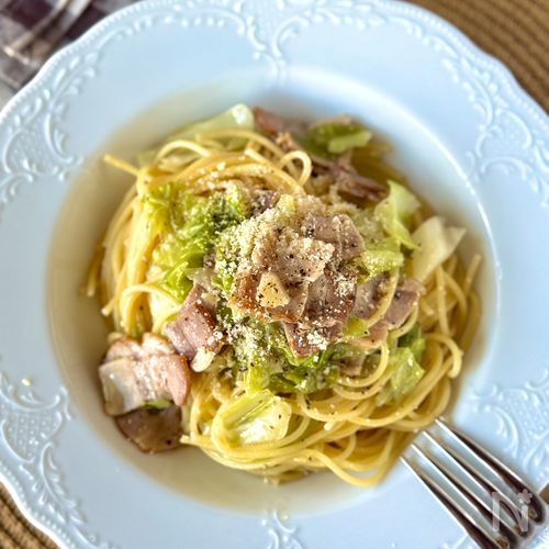 ワンパンパスタ【キャベツとベーコンのだし醤油ペペロンチーノ】