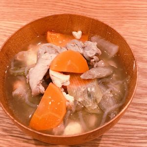 ミルクの作ってみた!投稿(【本気で旨い豚汁】文句なしのおいしさ!丼で食べたい!)