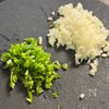 【ミートオムレツ】ボリューム満点！野菜嫌いの子どももペロリ♪の下準備
