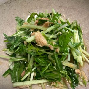 Marin🐶の作ってみた!投稿(ゆでたそうめんに和えるだけ！水菜とツナの和えそうめん)