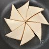 のせて焼くだけ!厚揚げのなめ茸チーズピザの工程3