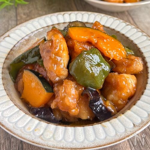 サッパリたまらない♩夏野菜の甘酢チキン