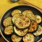 本当に焼くだけ？驚くほどおいしい「焼きズッキーニ」