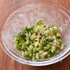 【ブロッコリーのチーズチヂミ】茎も一緒に！野菜のおつまみ♪の工程2
