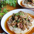 カリカリ豚と舞茸のやみつき素麺