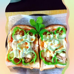 チョロリスの作ってみた!投稿(朝食にぴったり！すぐに作れる！ツナのピザトースト)