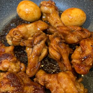とわっちの作ってみた!投稿(手羽元と卵のこってり黒酢煮【作り置き】)