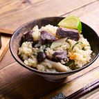 ワサビをいれてさっぱり「さっぱり和風ステーキ釜飯」