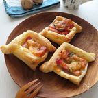 パイシートで簡単♪しらすときのこのチーズパイ
