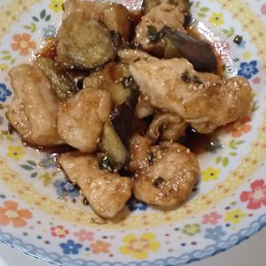 1バーバミーの作ってみた!投稿(【甘辛鶏れんこん揚げ】揚げ焼き&味付け1本で完成♪)