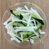 居酒屋風《手が止まらん♡大根サラダ》の工程1