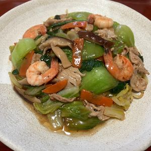りんごの作ってみた!投稿(【あんかけ焼きそば】本格！とろ〜り具沢山♩)