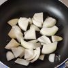 ピリッと~新玉ねぎと豚肉の甘辛炒めの工程3