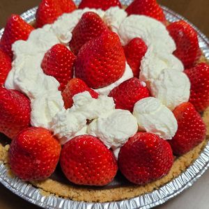 月雪由翔の作ってみた!投稿(【いちご生チョコタルト】オーブン不要！とろける食感がたまらん)