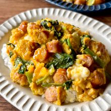 レンジで5分！【ウインナー卵丼】味付けは牡蠣だし醤油♪