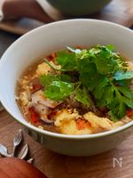S&B 本鶏だしで 黒酢香る具材たっぷりサンラータン
