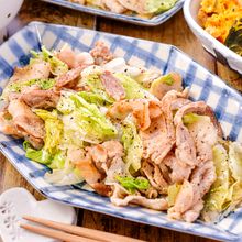 【豚バラレタスの旨塩炒め】レタスがシャキッ♬塩だれが旨い♡