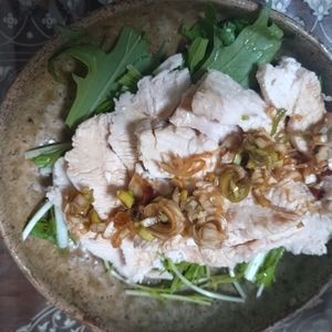 ちーずの作ってみた!投稿(【鶏むね肉使用】 レンチン蒸し鶏のユーリンチー風)