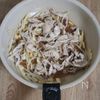 10分で爆速おかず♪【豚こまたけのこもやしのスタミナ炒め】の工程3