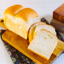 1歳児もパクパク！シンプル食パン