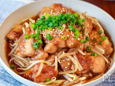 鶏肉ともやしの甘酢炒め】もやしシャキッ♬︎ボリュームおかず