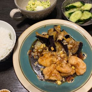 りんごあめの作ってみた!投稿(タレが絶品！揚げない揚げなすと鶏むね肉の南蛮漬け)