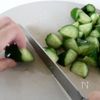 【ポリ袋で簡単】きゅうりの旨塩漬けの工程1