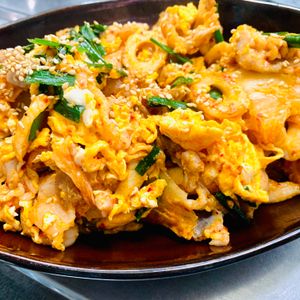 1038513の作ってみた!投稿(【豚ニラ玉の旨辛キムチ炒め】ご飯が進む！やみつきピリ辛おかず)