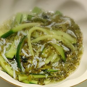 曖昧の作ってみた!投稿(【もずくとしらすのやみつきおつまみ】調味料同量で簡単・美味！)