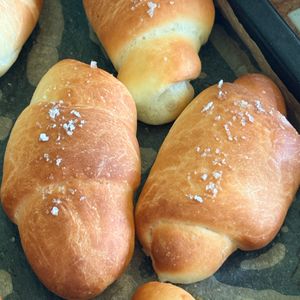 1512346の作ってみた!投稿(カリカリじゅわ～　塩パン)