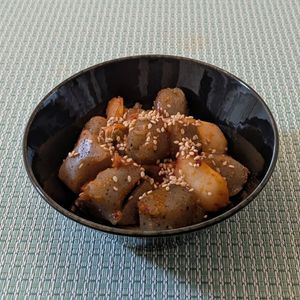 𝔂𝓾𝓶𝓲🍓の作ってみた!投稿(5分でヘルシーおつまみ♡こんにゃくとキムチのコチュ味噌炒め)