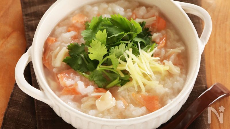 鮭とホタテの中華風粥 By 松井さゆり レシピサイト Nadia ナディア プロの料理家のおいしいレシピ