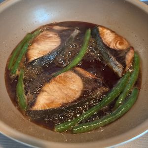 1387197の作ってみた!投稿(【ふっくら美味！ぶりの照り焼き】お正月にも♡︎)