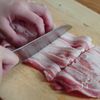やみつき!にんにく豚バラ丼の工程1