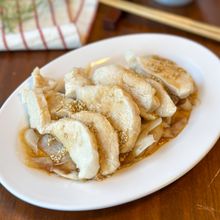 添え物は大根で作る｢よだれ鶏｣